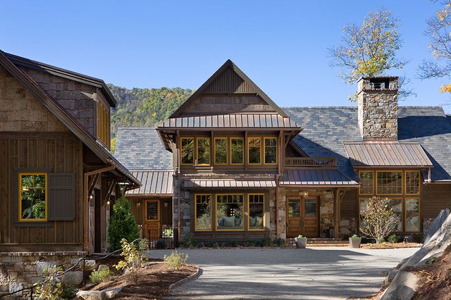 Hickory Homestead exterior close-up