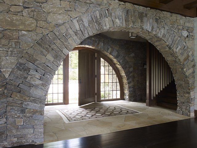 Grove Landing foyer