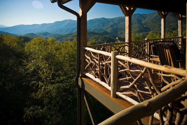 Balsam Haven Overlook to Blue Ridge Mountains