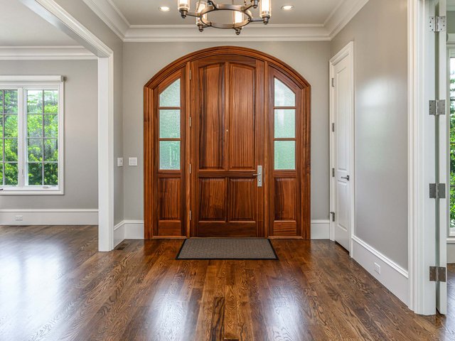 Brookline Manor front entryway