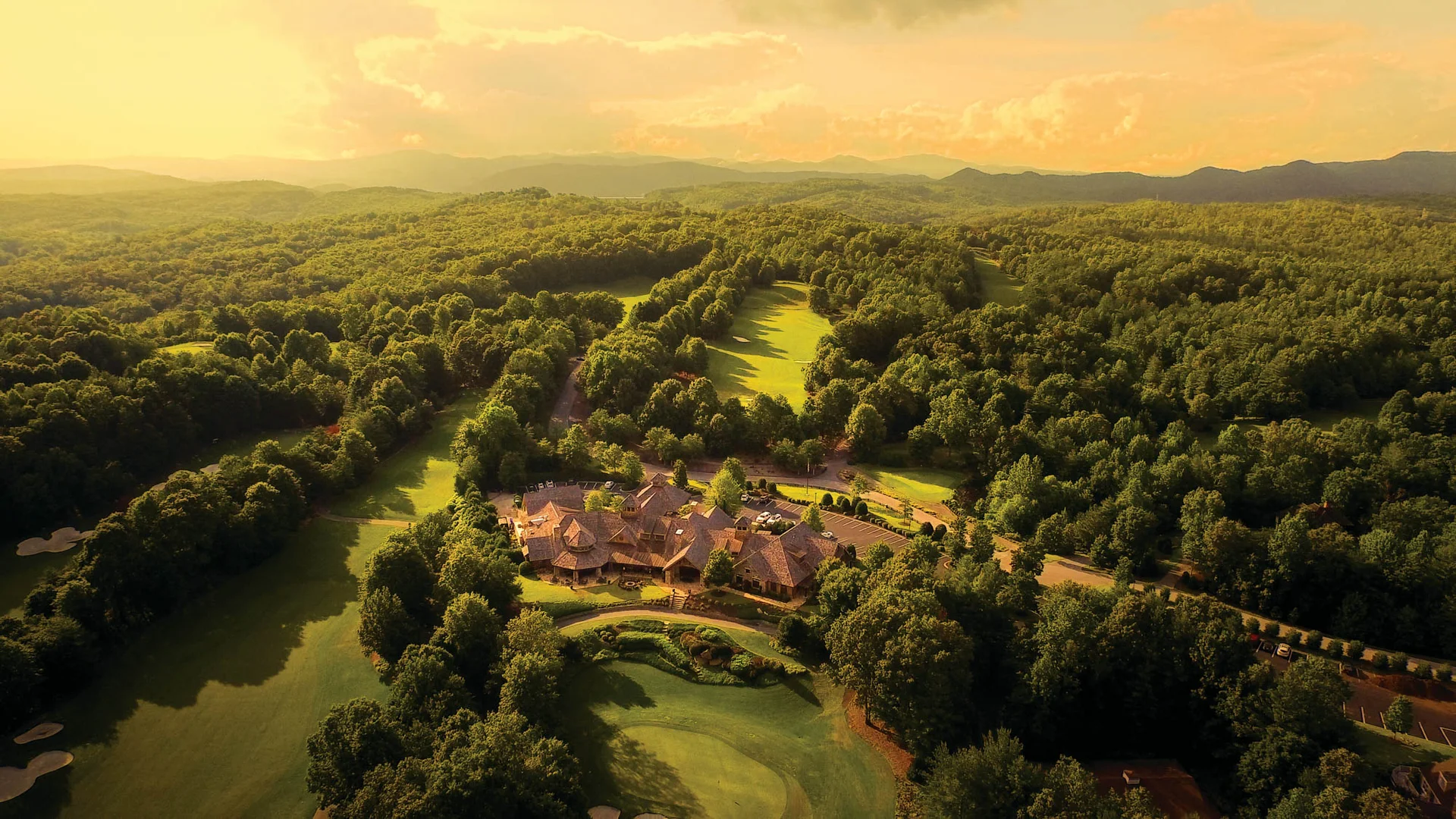 Clubhouse at Cliffs at Keowee Vineyards