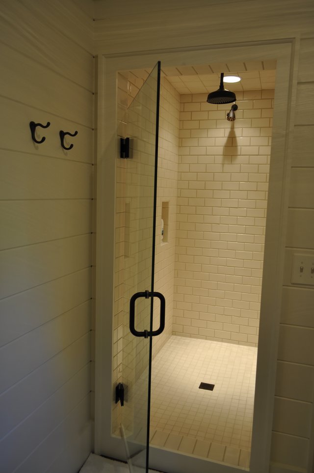 Garden Cottage shower