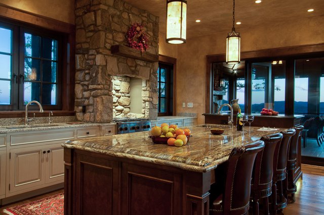 Raven Cliff Kitchen with Island