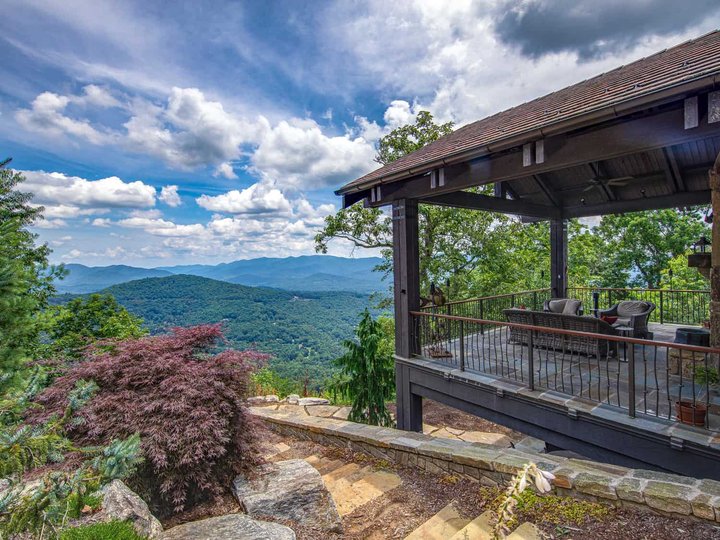 Ridgeview Side View of Covered Porch and Views