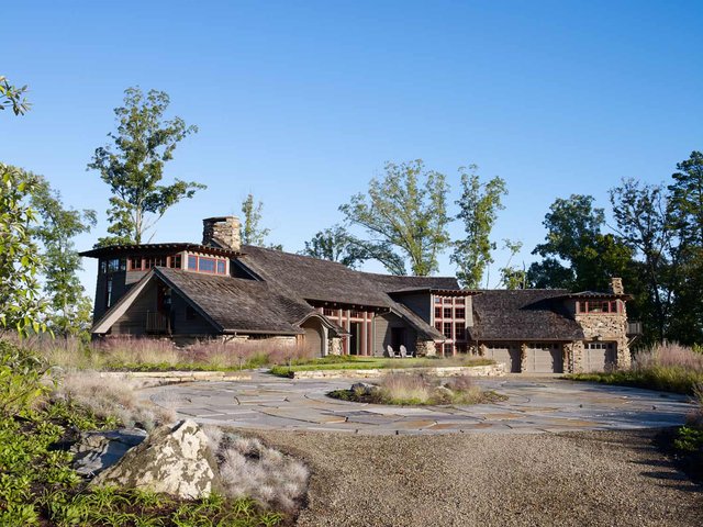 Shingle Splendor Exterior