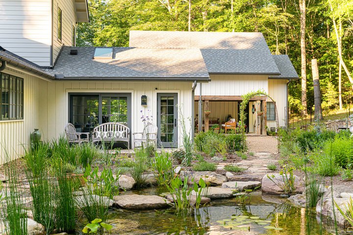 Modern Farmhouse Exterior Pond